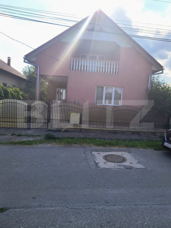 CASA MARE DE VANZARE IN CENTRUL LOCALITATEA CUZDRIOARA