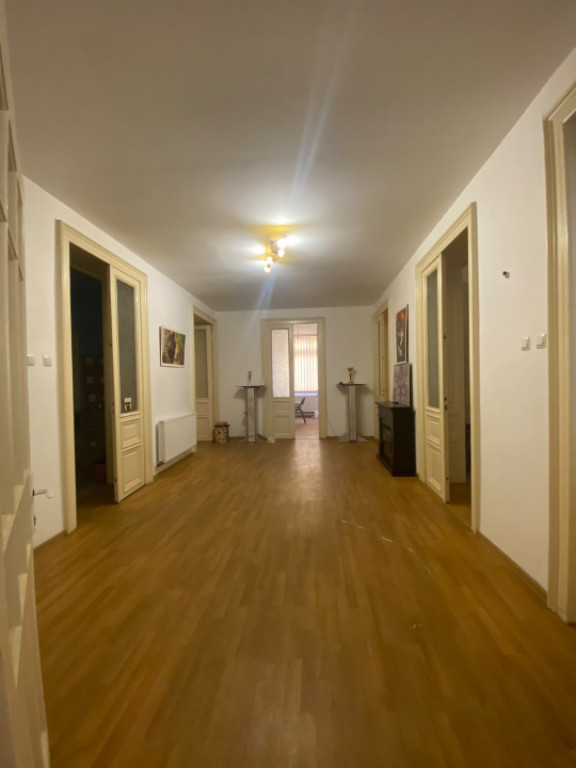 Spatiu comercial tip casa, 183mp utili, zona Ultracentrala