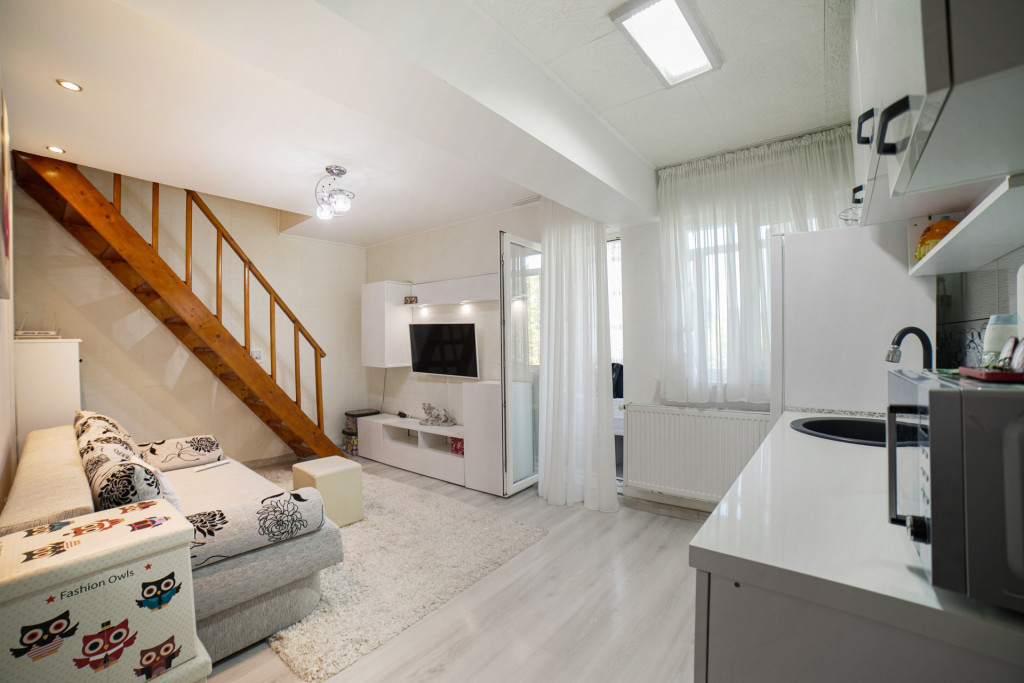 ✨ DUPLEX 3 CAMERE | 2 DORMITOARE | PIAȚA REȘIȚA | ETAJE