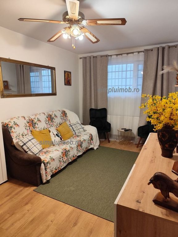Apartament 3 camere renovat - etaj 7 - str Jean Steriadi - T