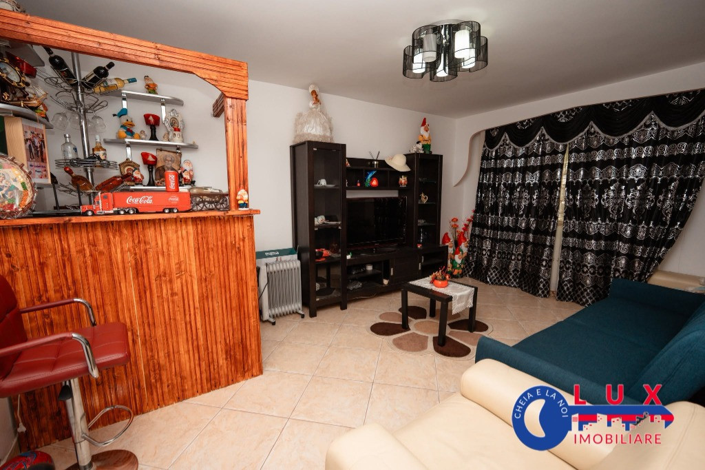 Închiriez apartament cu 2 camere central Tulcea