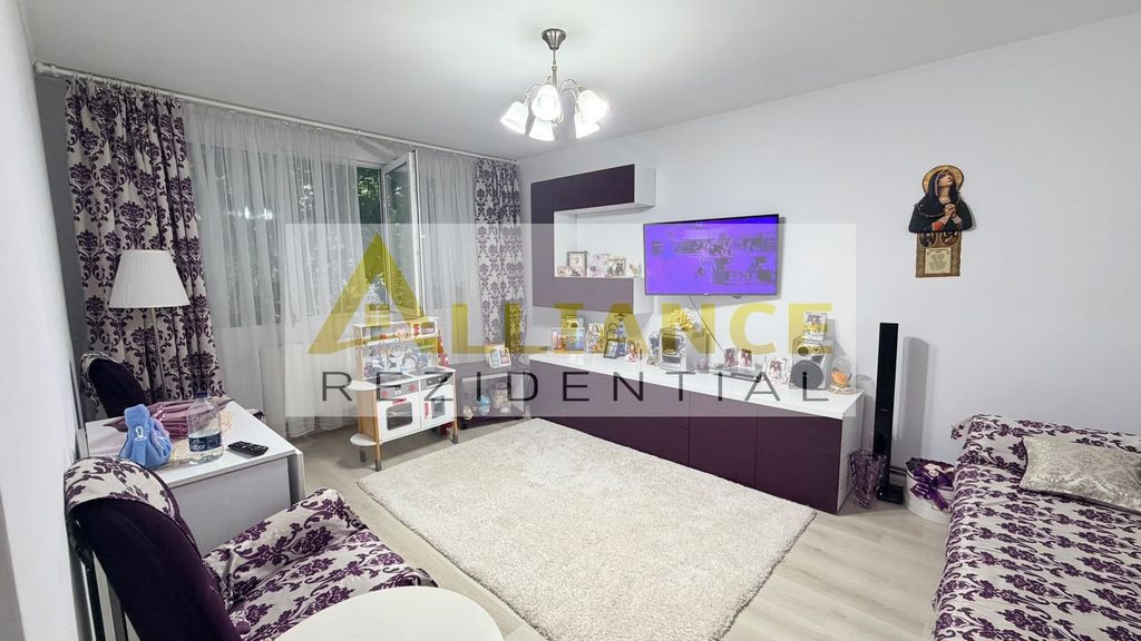 Sector 4 | Apartament 3 camere decomandat | 66,49 mp | 2 ...