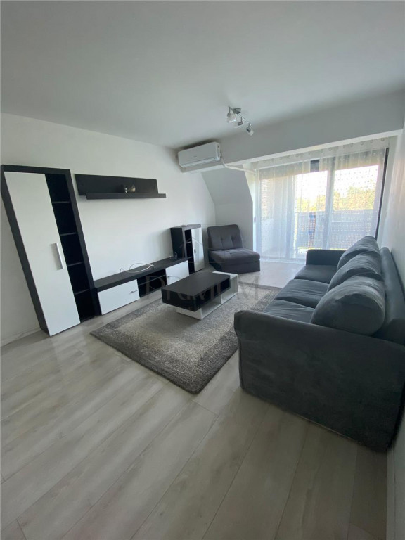 Braytim - 2 Camere - Decomandat - Bucatarie inchisa - Loc de