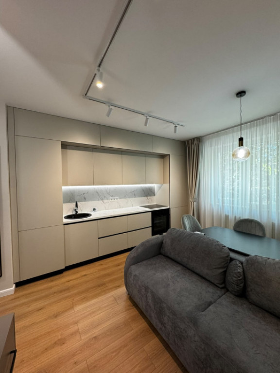 Apartament modern cu 2 camere | Prima închiriere | Zonă ce