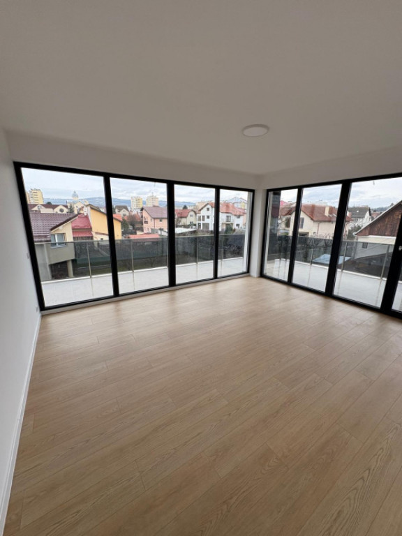 Vila 6 camere, 212MP+83MP Terasa, Zona Gheorgheni, Cluj