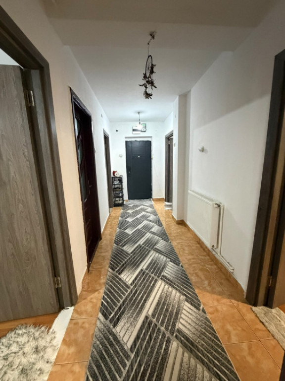 Apartament 3 camere, 66 mp, zona Teatru Colibri
