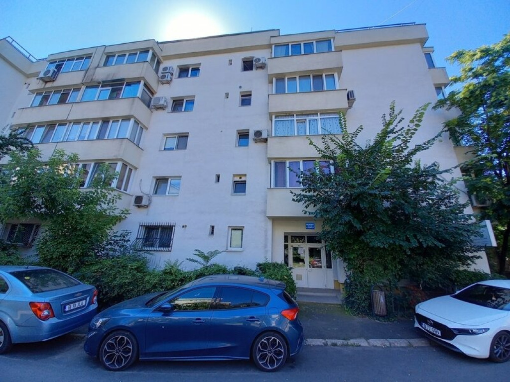 Decebal voronet etaj 3