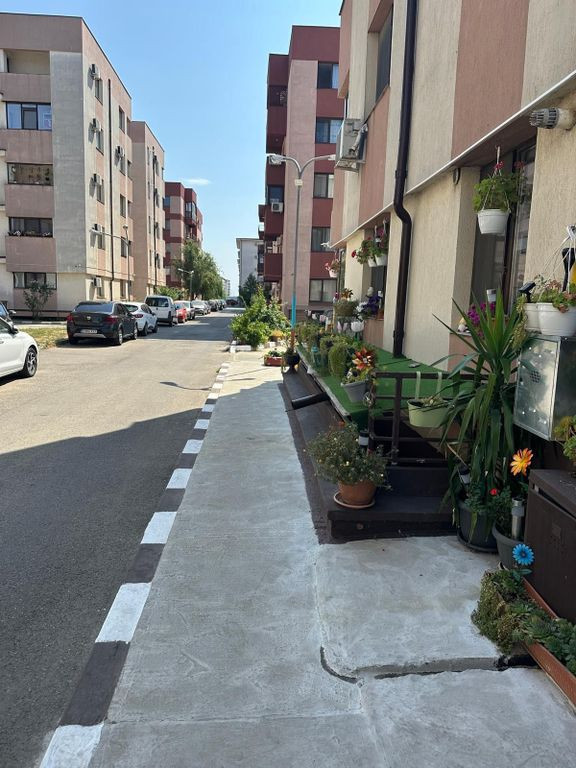 5 minute de metrou Leonida,2 camere mobilat utilat,loc de...