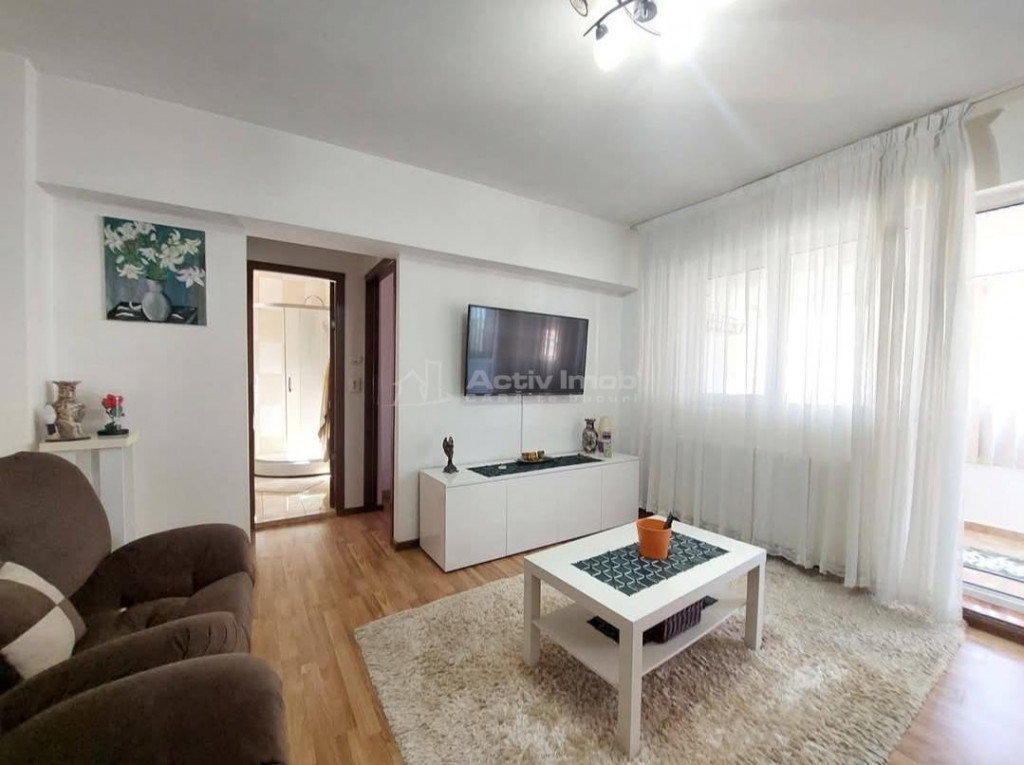 3 camere, etaj 4, complet mobilat, Ultracentral, str. Victor