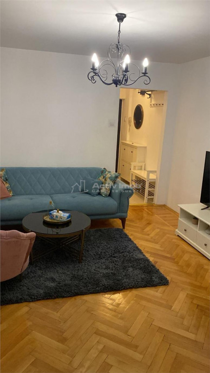 2 camere 40 mp - Romana - Bd. Magheru