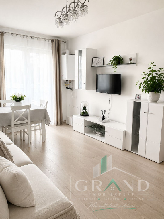 Apartament 3 camere, etaj 1, zona BMW, Floresti