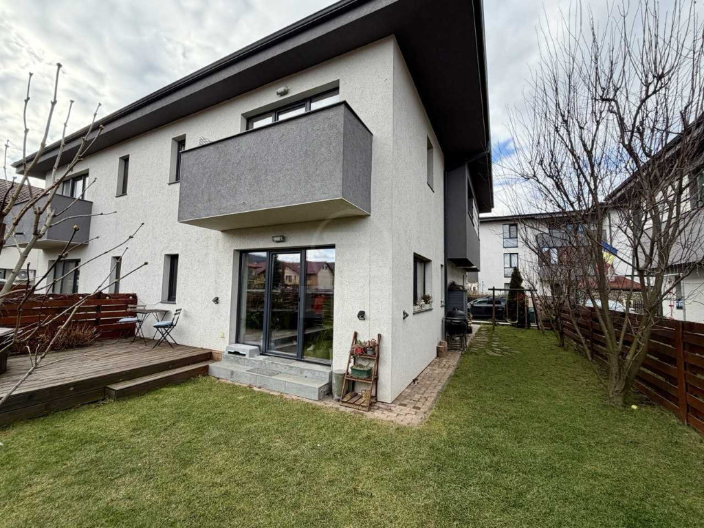 Inchiriere Casa 5 camere; 125 mp; 3 bai , Florilor