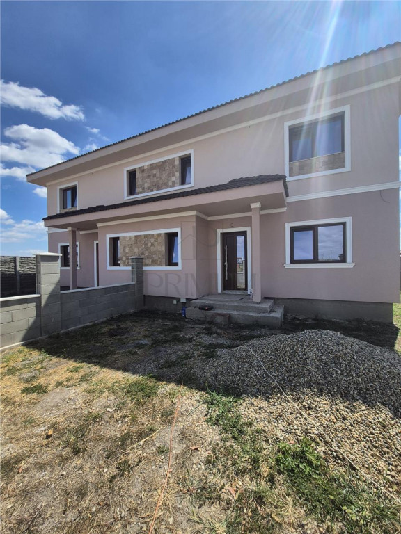Duplex 3 dormitoare - locatie excelenta - Mosnita Noua