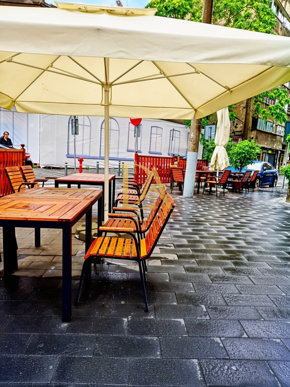 Restaurant complet utilat de închiriat – Ultra Central...