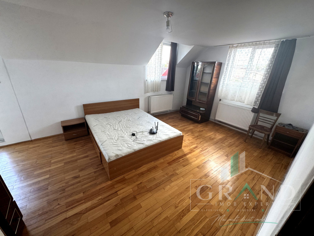 Casă 280 MP | 4 Camere | 4 Băi | 2 Bucătării | Garaj | M