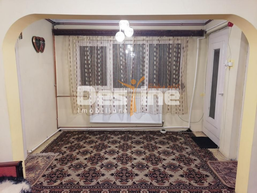 VANZARE CASA, SECTOR 1