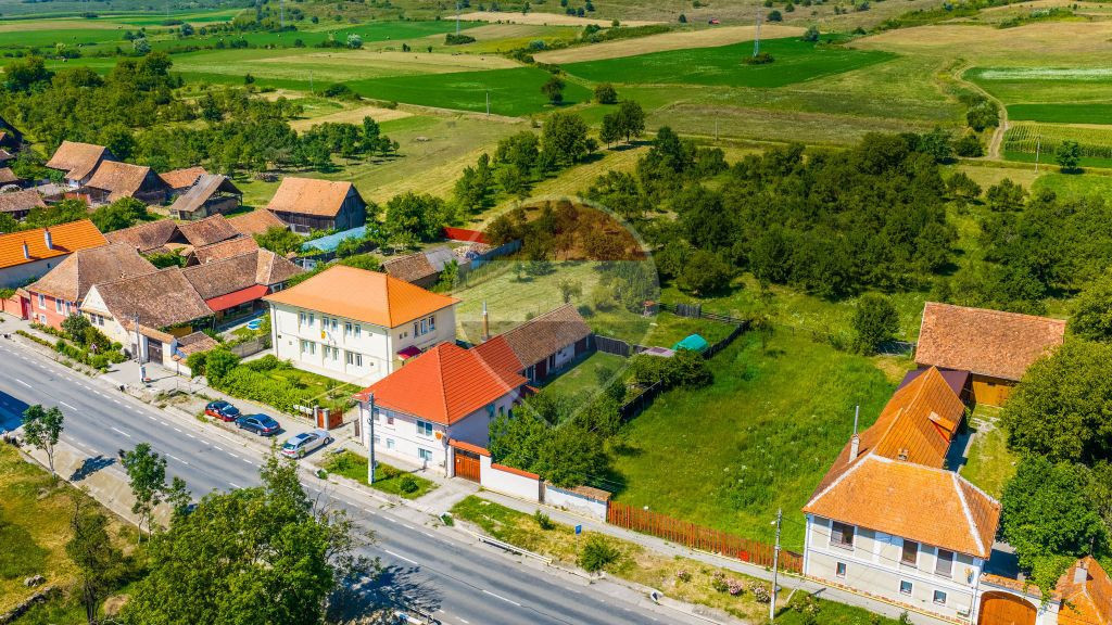 Casă saseasca cu Poveste-6 camere/Bunesti!