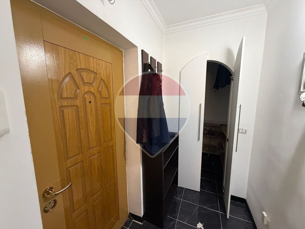 Apartament 3 camere parter de inchiriat
