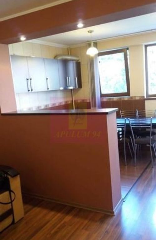 Garsoniera Costin Georgian la metrou