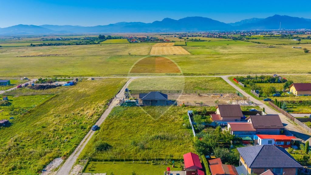 Teren intravilan Cristian 948 mp | CU emis | P+2E | Comis...