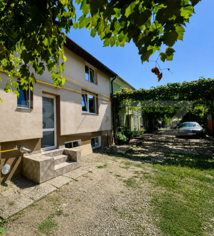 Apartament la casa de vanzare, 76 mp, zoan Codlea