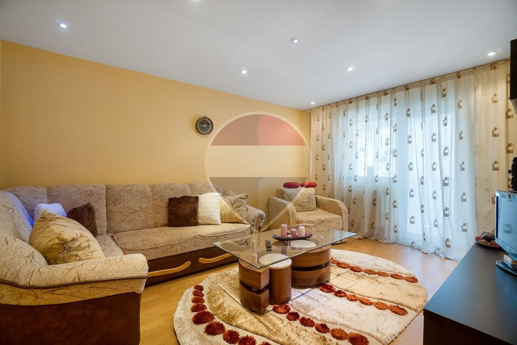 0% Comision | Apartament 3 camere decomandat | Zărnești |