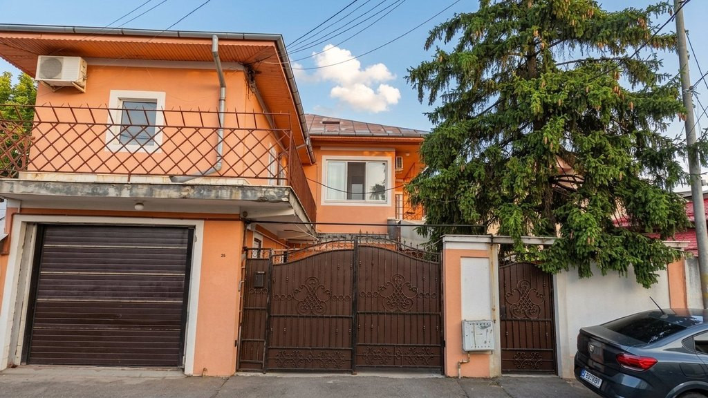 Vila , 300mp utili, ideala afterschool, cazare muncitori str
