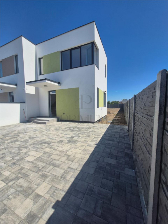 Duplex superb - proiect modern - zona excelenta