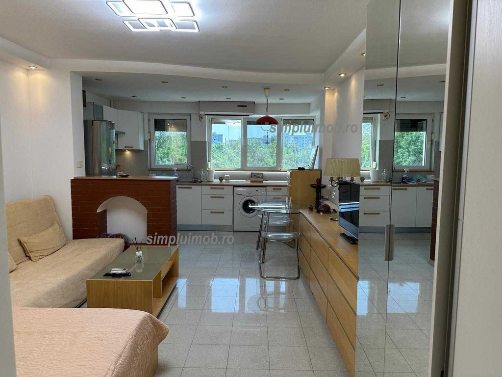 Garsonieră complet renovată • Titan – Parcul IOR ??...