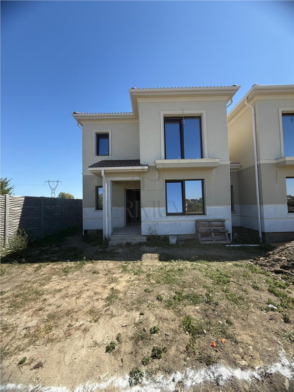 DUPLEX DESPARTIT - 0 PERETI COMUNI - MOSNITA