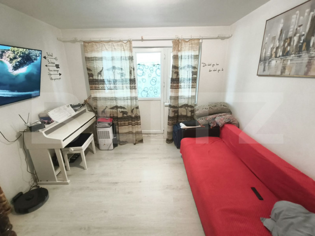 Apartament 3 camere, 54 mp, zona Rovine