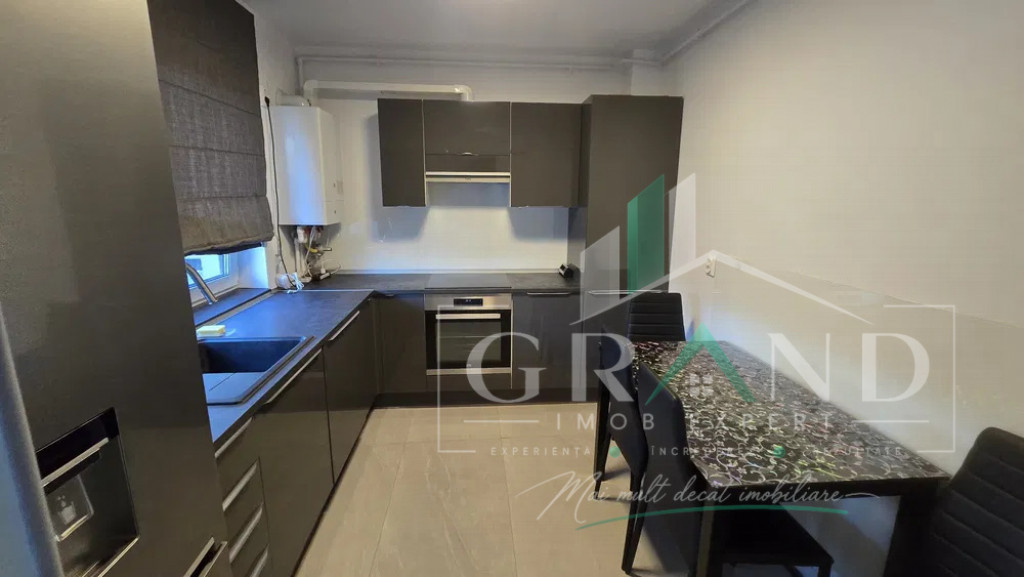 Apartament Renovat | 3 Camere | Etaj 1 | Parcare Subterana |