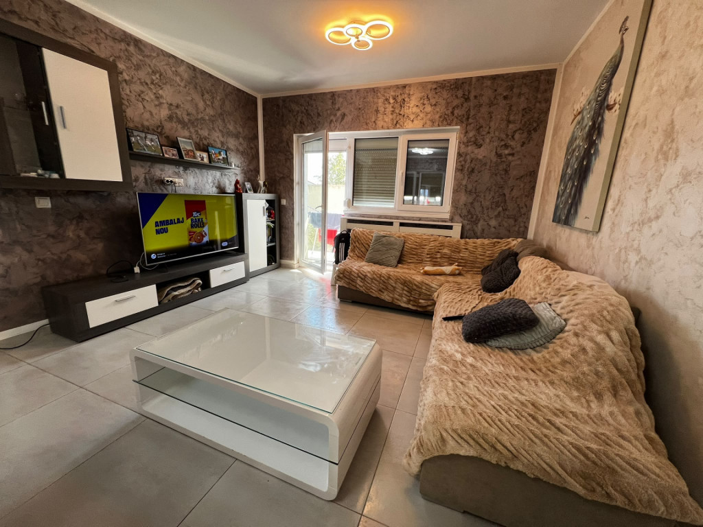 Duplex superb, 120mp construiti, 195mp teren, strada asfalta