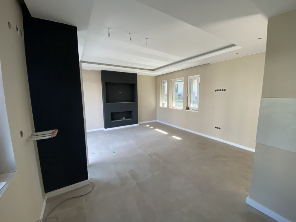 Duplex cu 4 camere, 92 MP, zona Urusagului, Floresti