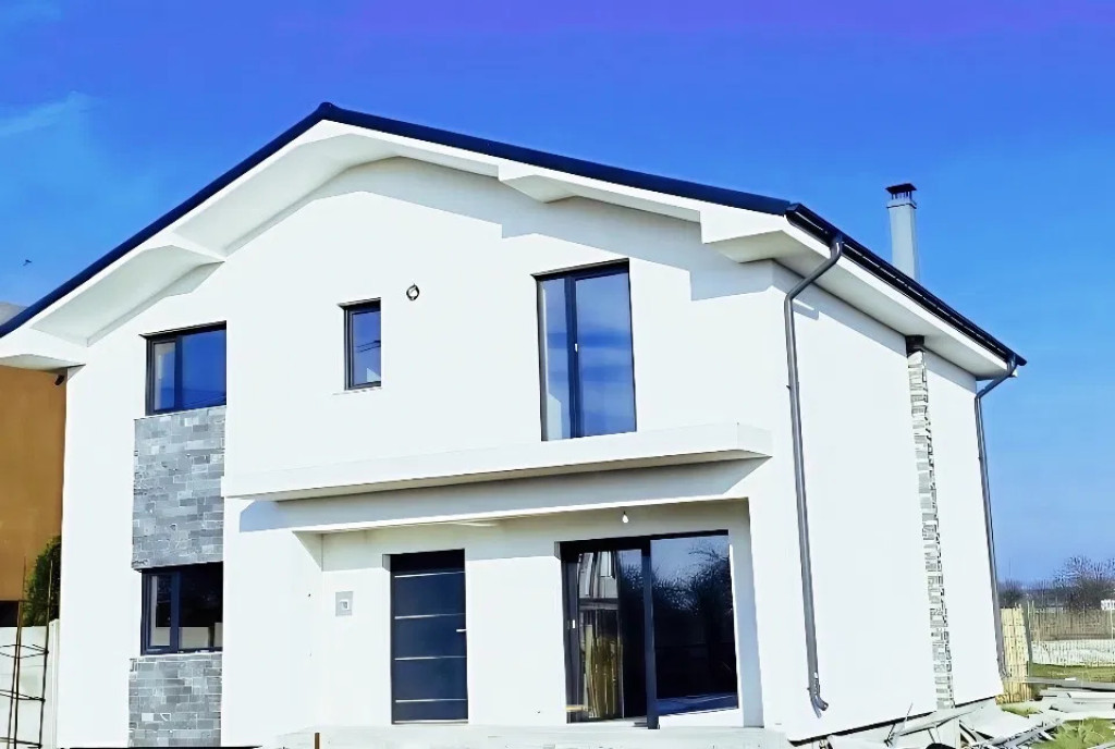 Casa P+M de vanzare ,145 mp, teren 329 mp, zona Carcea