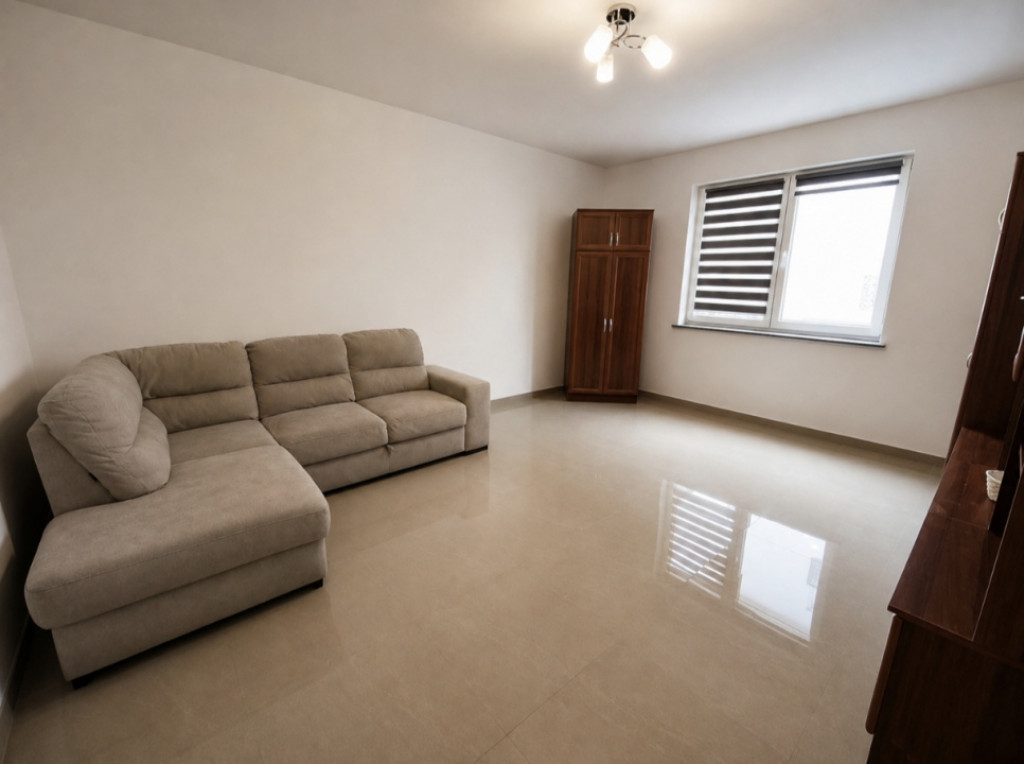 Apartament de inchiriat cu 3 camere, etaj 1 , bloc nou, Rada