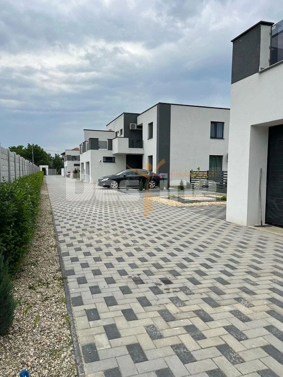 Duplex complet mobilat | Mutare imediată | Curte proprie...