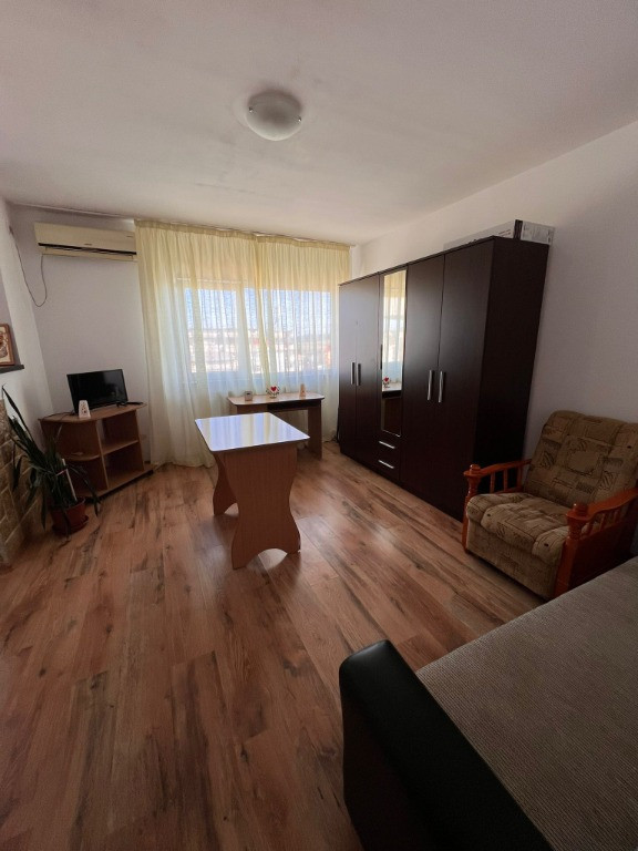 Persoana Fizică: Apartament cu o camera in zona Dancu, Iași