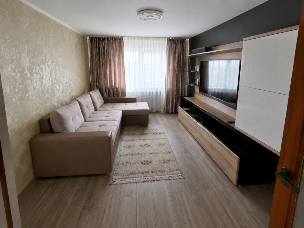 Apartament de vanzare, 61.50 mp, zona Brazda – Liceul Peda