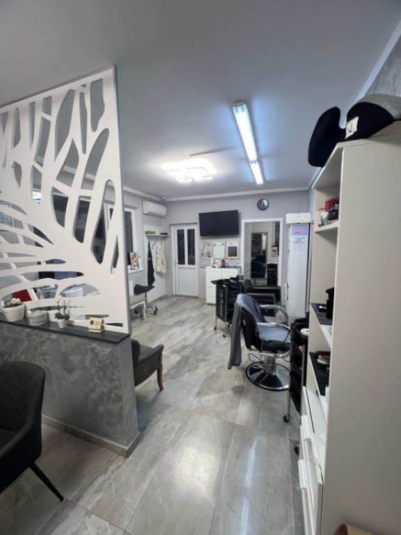 Salon de infrumusetare/ spatiu comercial , 50 mp , Stadionul