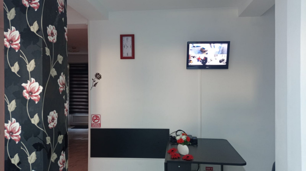Spatiu comercial cu parcare in Floresti zona Eroilor