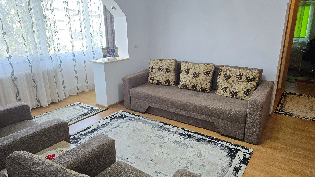 Vand apartament 2 camere in Deva, zona Crinilor, mobilat