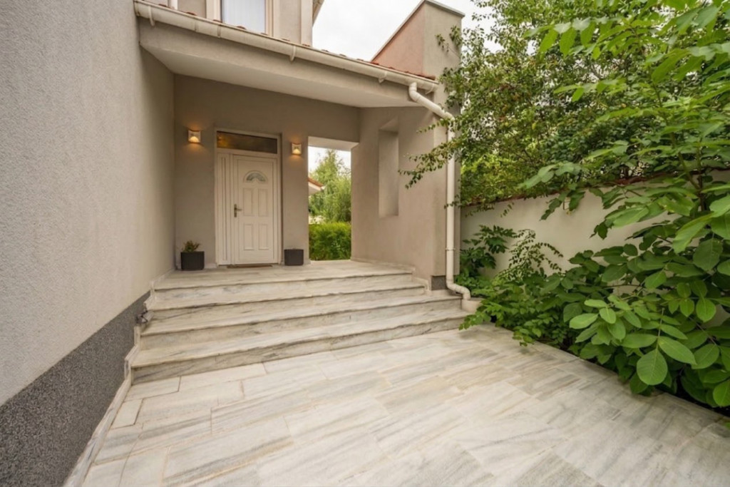 MOON VILLA - ASTORIA, 212 MP TOTAL, 800 MP LOT, LA CHEIE!