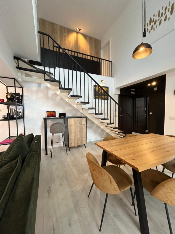 Penthouse 3 camere Floreasca decomandat, centrală, an 2022,