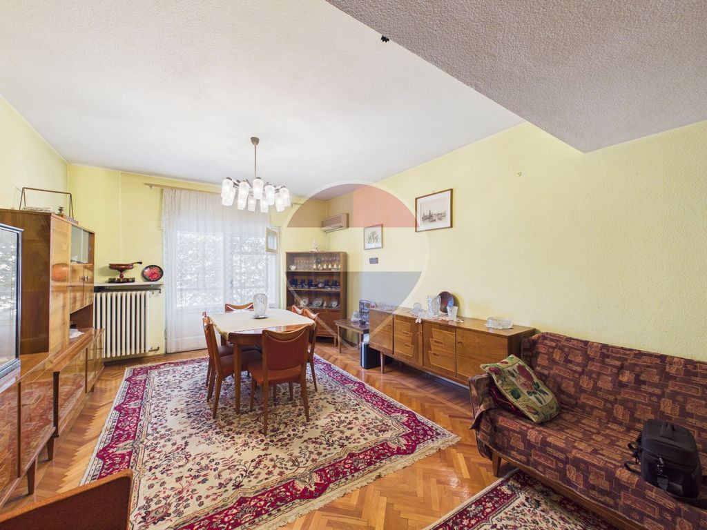 Apartament 3 camere 108 mp | Piata Amzei 7-9 vedere Biser...