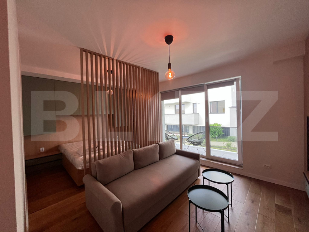 Apartament o camera, 42mp, parcare,zona Vivo
