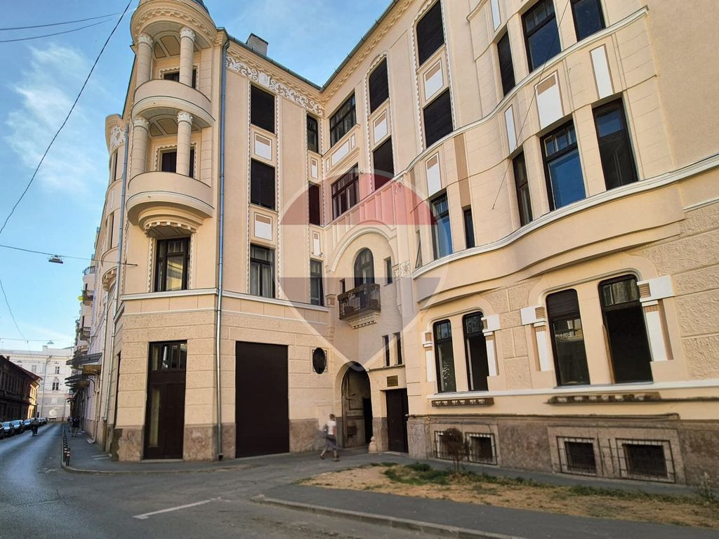 Spațiu comercial cu mezanin în Palatul Bohuș – ultra...
