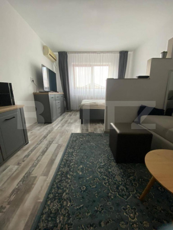 Apartament cu o camera si balcon, renovat recent, Gruia.