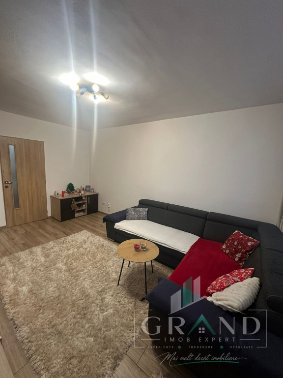 Apartament 2 camere, etaj intermediar, cartier Grigorescu