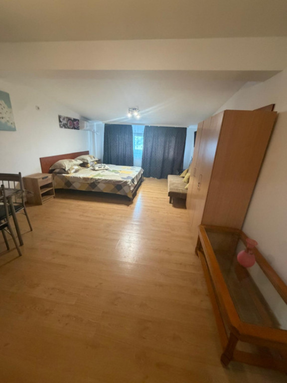 Garsoniera de inchiriat, 30 mp, Parcul Puskin Nanterre Centr